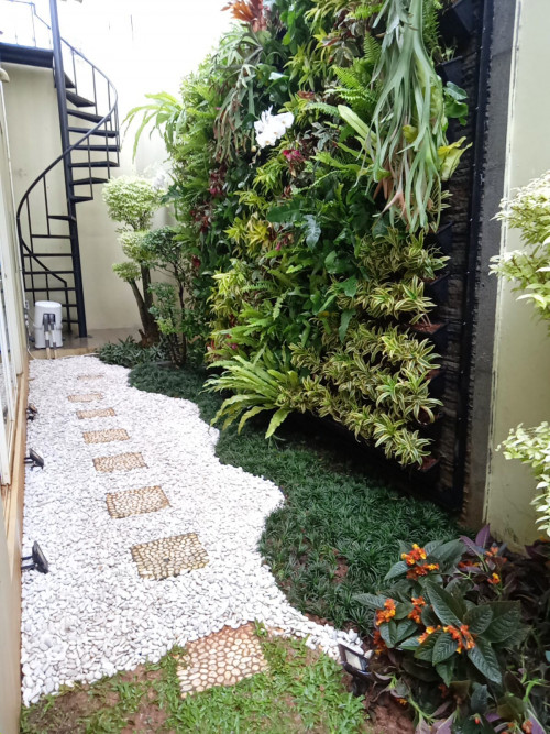 Jasa pembuatan taman dan landscape Jasa Vertical Garden